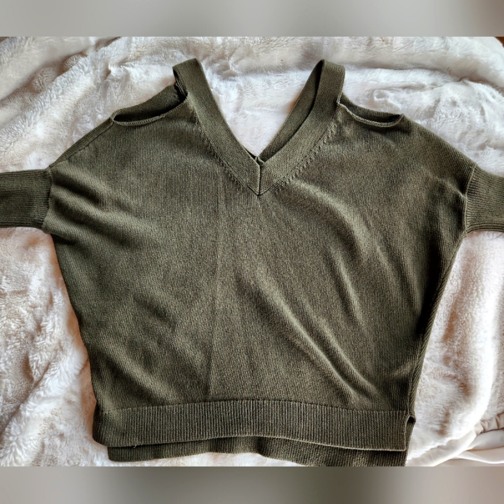 Trina Turk Womens Cold-Shoulder Knit Sweater, Green, NWT